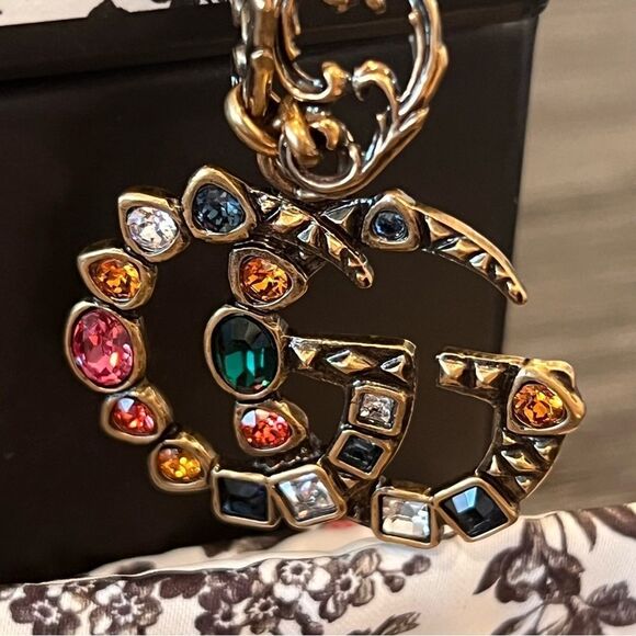 Gucci GG Marmont Drop Necklace Aged Gold / Multicoloured Base Metal - Picture 3 of 9